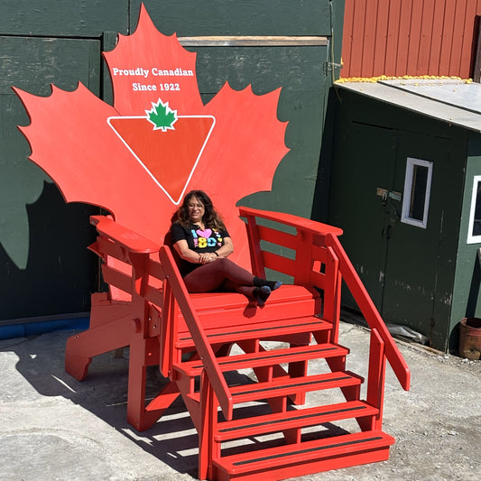 10' Maple Leaf Giant Chair