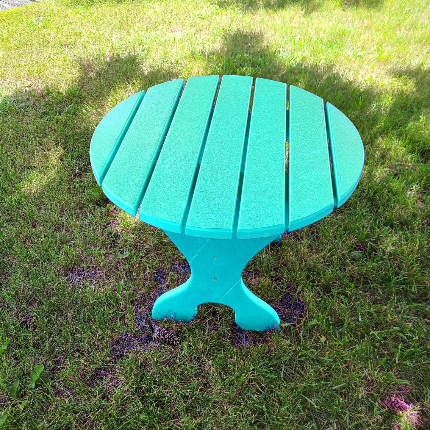 Poly-Luxe Plastic Round Side Table